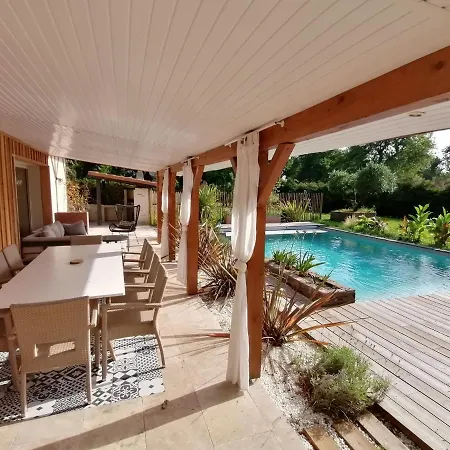 Magnifique Avec Piscine Villa *